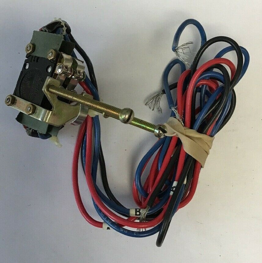 WESTINGHOUSE 2A-2B AUX SWITCH STYLE 4979D06GO8 120VAC 5AMPS 60HZ0