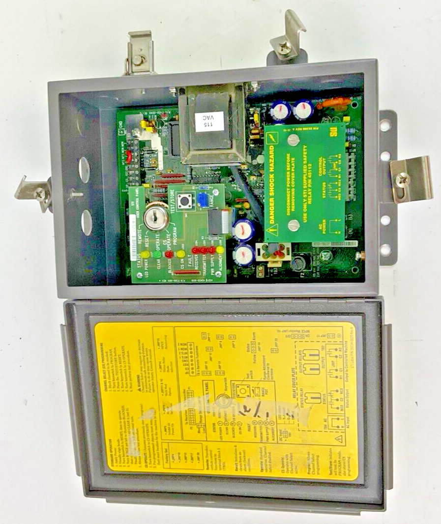 STI 43268-0040 LIGHT CURTAIN CONTROLLER MS4304B-2 115VAC 50/60HZ .250A8