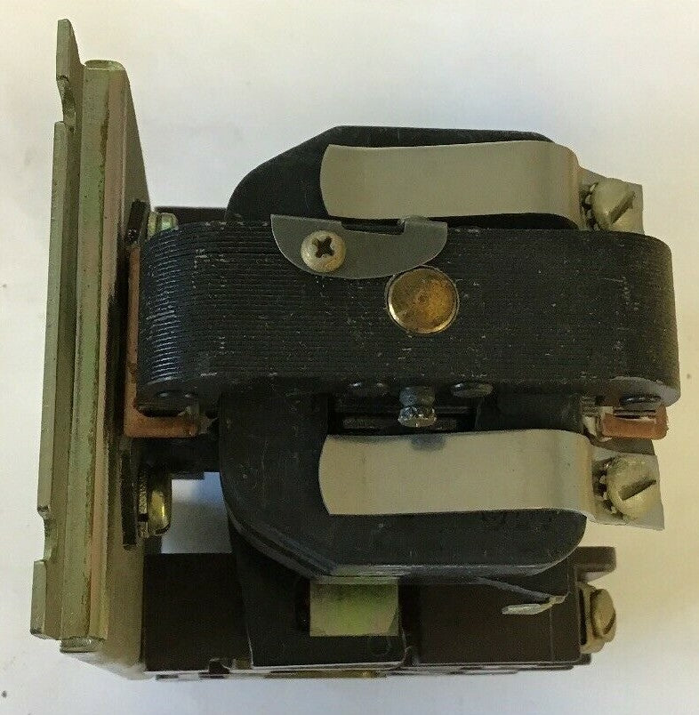 SYLVANIA 5UU3-76 PMA  A.C.RELAY 6 CONT. 120V 60HZ 3N.O./33N.C. 600VAC7