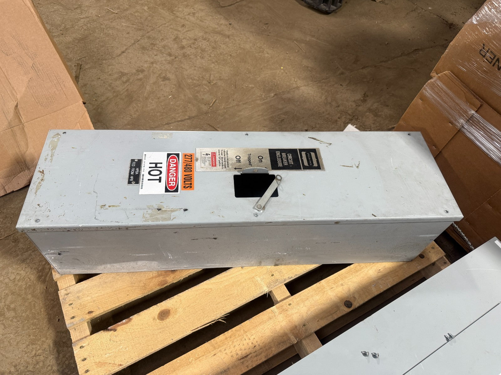 CROUSE-HINDS ELB5 TYPE 1 CIRCUIT BREAKER ENCLOSURE INDOOR 400A 600VAC 250VDC4