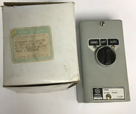 GE CR2943AA101M STANDARD-DUTY STATION 600V 3POS SELECTOR SWITCH NEMA 1 ENCLOSURE0