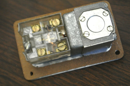 GOULD / R.B. DENISON C2C JK05 LoxSwitch LIMIT SWITCH / 600VAC / NEW SURPLUS3