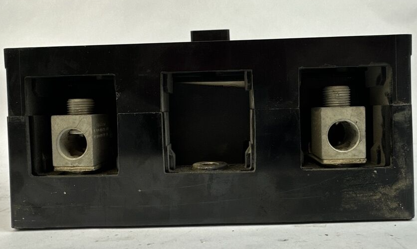 ITE ET5715 400A CIRCUIT BREAKER FRAME 250VDC 600VAC 2POLE W/ 125A TRIP UNIT2