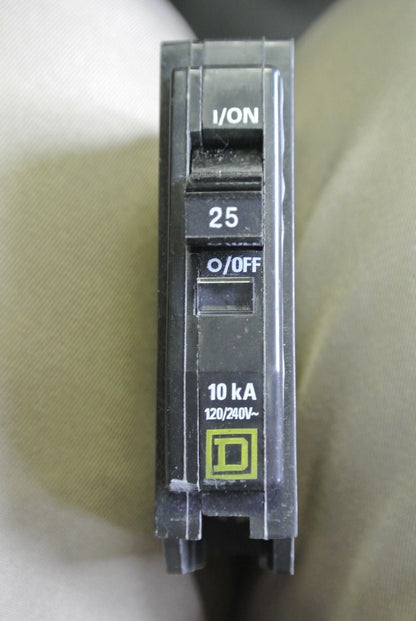 SQUARE D 25A CIRCUIT BREAKERS - LOT of 2 - 120/240V - 1
