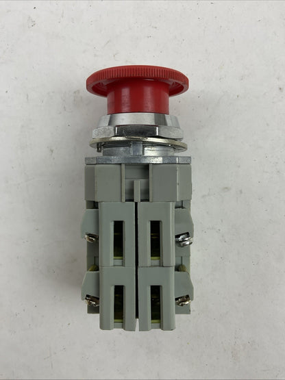 IDEC AVD311N-R RED TWIST-RELEASE EMERGENCY STOP MUSHROOM BUTTON2