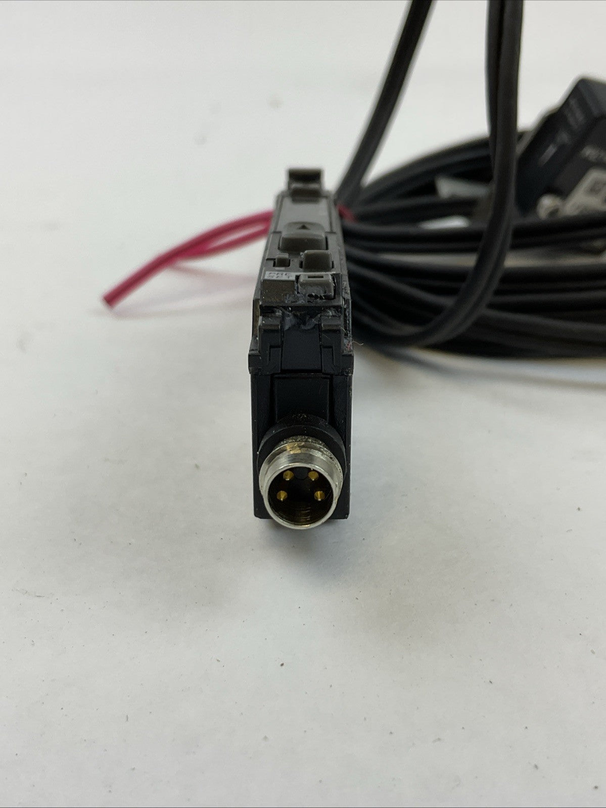 KEYENCE LV-N11CN 24VDC LV-NH37 SENSOR4