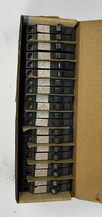CROUSE HINDS MH30 CIRCUIT BREAKER 30A 120/240VAC 1POLE MODEL4 ***LOTOF20***1