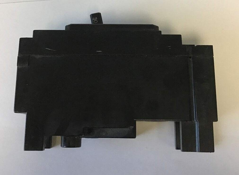ITE EE1-B030 CIRCUIT BREAKER 125/250VDC 240VAC 30A 1POLE 3
