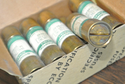 BOX of 10 / ECONOMY ERN10 RENEWABLE FUSE / 10A / 250V / NEW SURPLUS / ERN 100