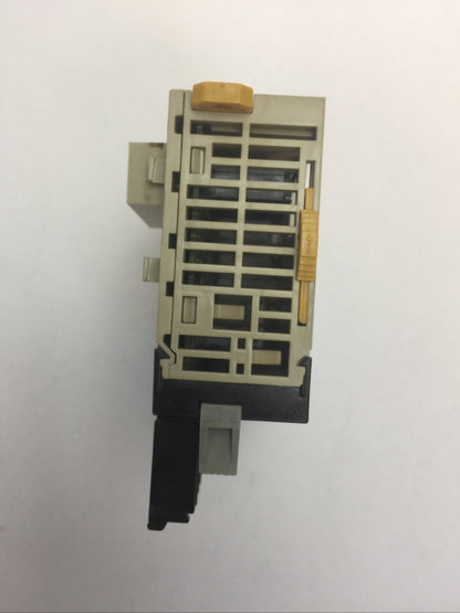 OMRON CJ1W-ID211 INPUT UNIT 24VDC 7mA4