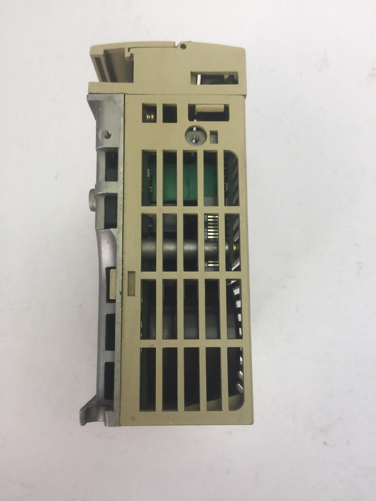 YASKAWA SGDA-01BS SERVOPACK INPUT 100-115VAC 1PH 4.5A OUTPUT 0-115V 100W 2.2AMPS3