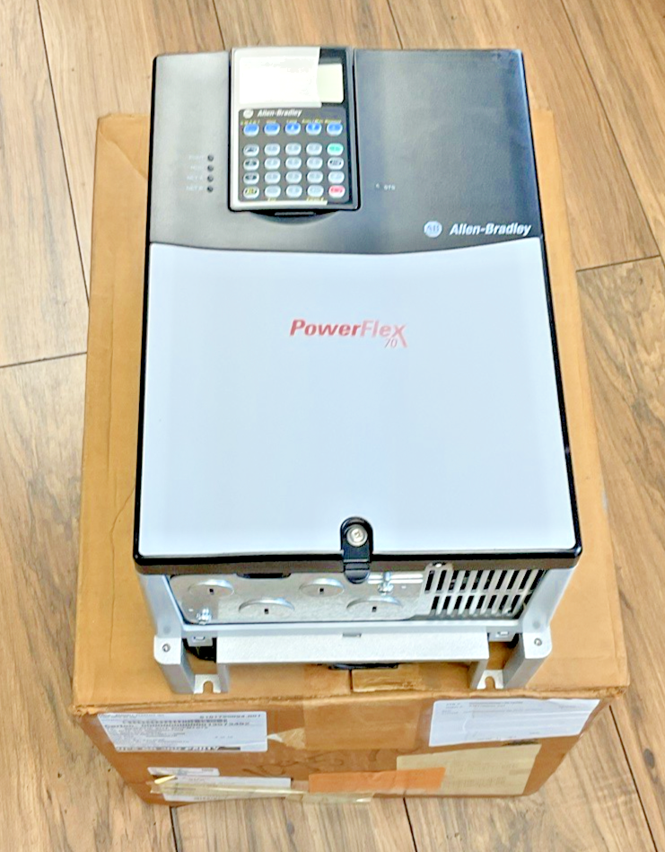 ALLEN BRADLEY 20AD034A3AYNANC0 POWER FLEX AC DRIVE 70 FRM 5.0018