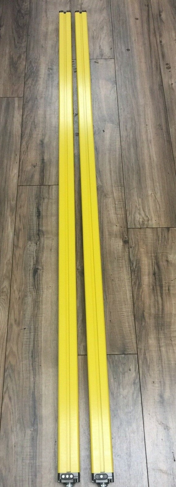 BANNER LONG RANGE LIGHT CURTAIN MSXLHDE7212Y EMITTER MSXLHDR7212Y RECEIVER 3