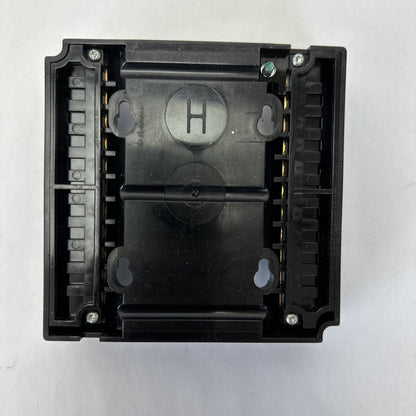 HONEY WELL RM7823A1016 BURNER CONTROL ULTRAVIOLET FLAME AMPLIFLIER7