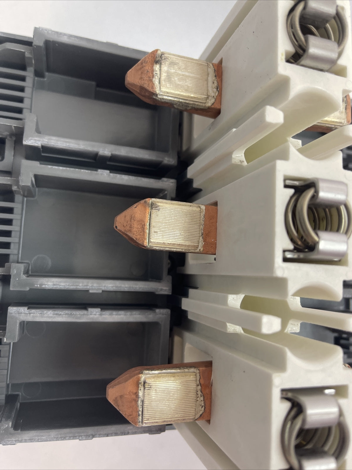 ABB AF400-30 CONTACTOR 600VAC 400HP 3PH 3POLE 550A COIL 100-250VDC 50-60hz6