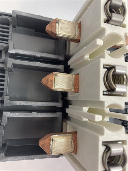 ABB AF400-30 CONTACTOR 600VAC 400HP 3PH 3POLE 550A COIL 100-250VDC 50-60hz6
