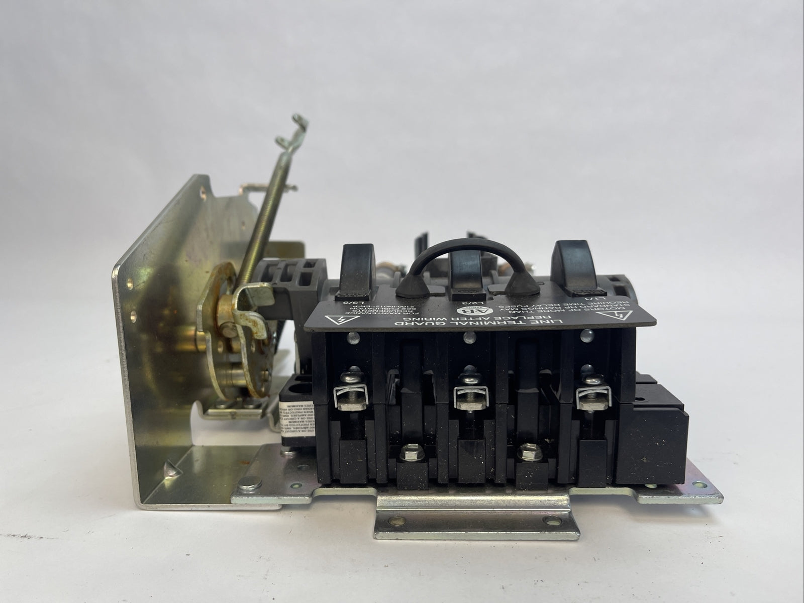 ALLEN BRADLEY 1494V-DS30 FUSIBLE DISCONNECT SWITCH SER D 30A 600VAC 20HP 250VDC7