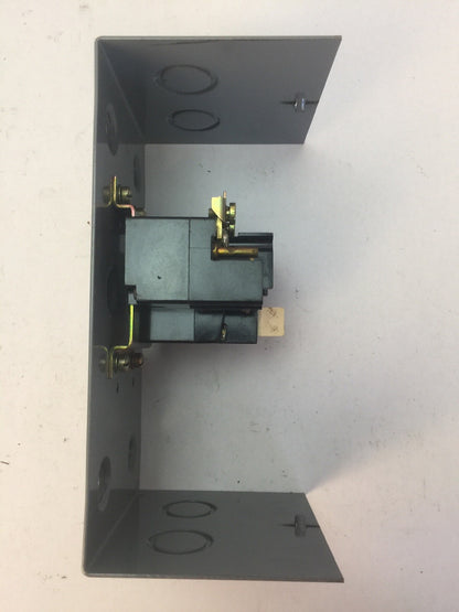FURNAS 48DC31B THERMAL OVERLOAD RELAY IN ENCLOSURE 600VAC 120-240VDC9