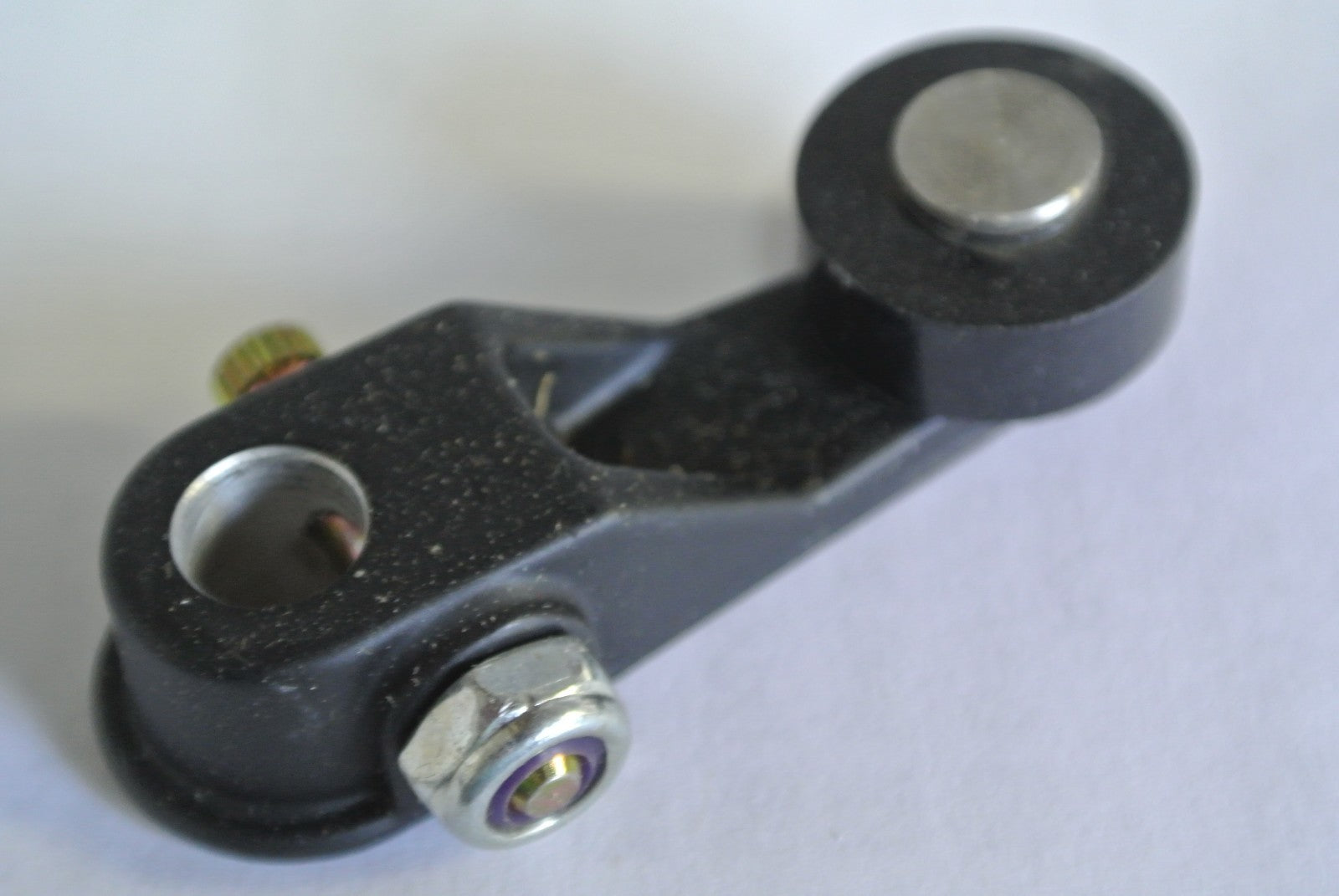 GE CR215GL10 - LIMIT SWITCH ROLLER LEVER 1.5" RADIUS .075 DIA. x .28" WIDE - NEW0