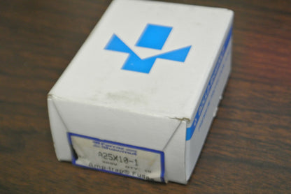 BOX of 10 / GOULD-SHAWMUT A25X10-1 AMP-TRAP® FUSES 10A / 300V / NEW SURPLUS4