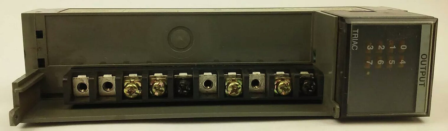 ALLEN-BRADLEY, SLC 500 1746-OA8, SERIES A, OUPUT MODULE,85-265VAC, 50/60HZ, USED3