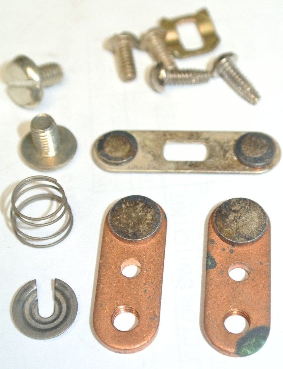 ARROW-HART 32000-301-A CONTACT KIT / 1-POLE / NEW SURPLUS / 32000-301A2