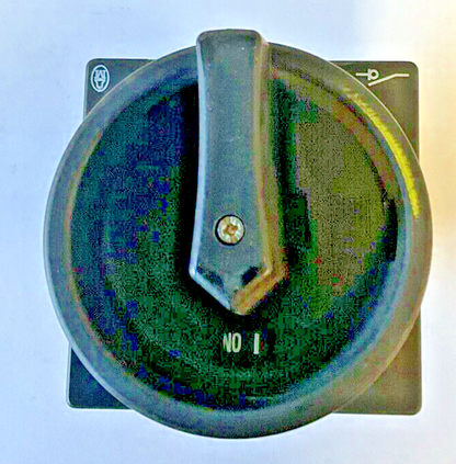 MOELLER P1-25 ON -OFF SWITCH 690VAC 25A 50-60HZ1