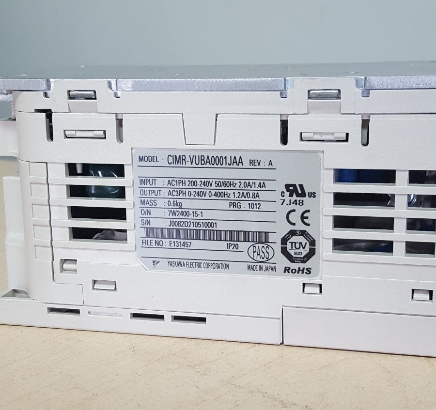 YASKAWA V1000 DRIVE CIMR-VU2A0002JAA 240V 1.6A AC 3PH1
