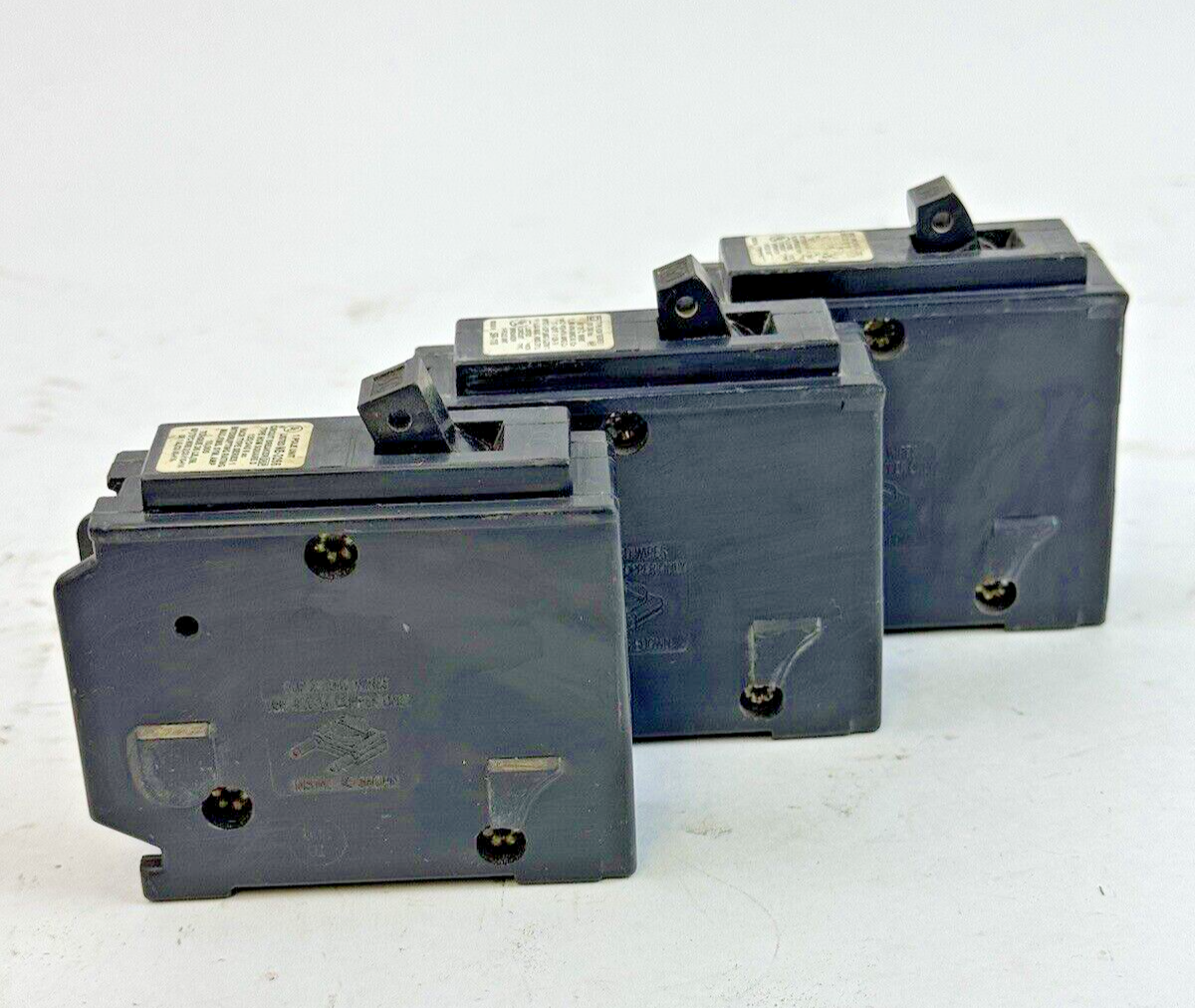 SQUARE D **LOT OF 3** HOM130 - CIRCUIT BREAKERS - 1 POLE/ 30 A/ 240 VAC5