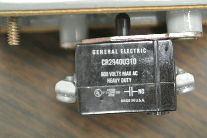 GENERAL ELECTRIC CR2940AP320D OILTIGHT PUNCH PRESS PUSHBUTTON / NEW SURPLUS7