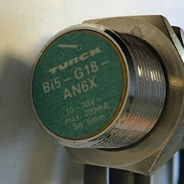 TURCK BI5-G18-AN6X PROXIMITY SENSOR 10-30V 3