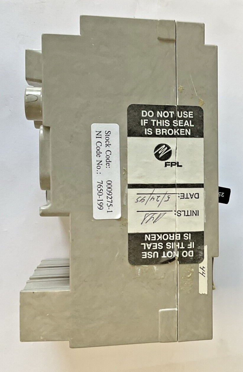 ITE HE3A025 CIRCUIT BREAKER 25A 480VAC 3POLE TYPE HE ETI2