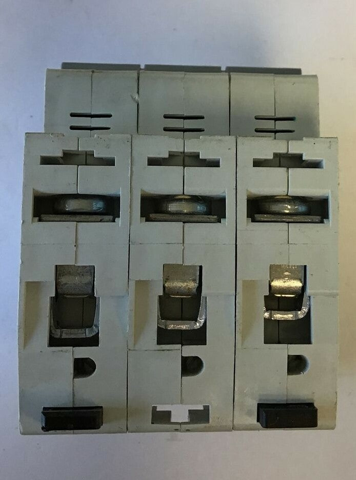 ALLEN BRADLEY 1492-SP3C030 CIRCUIT BREAKER SER.C 3A 415VAC2