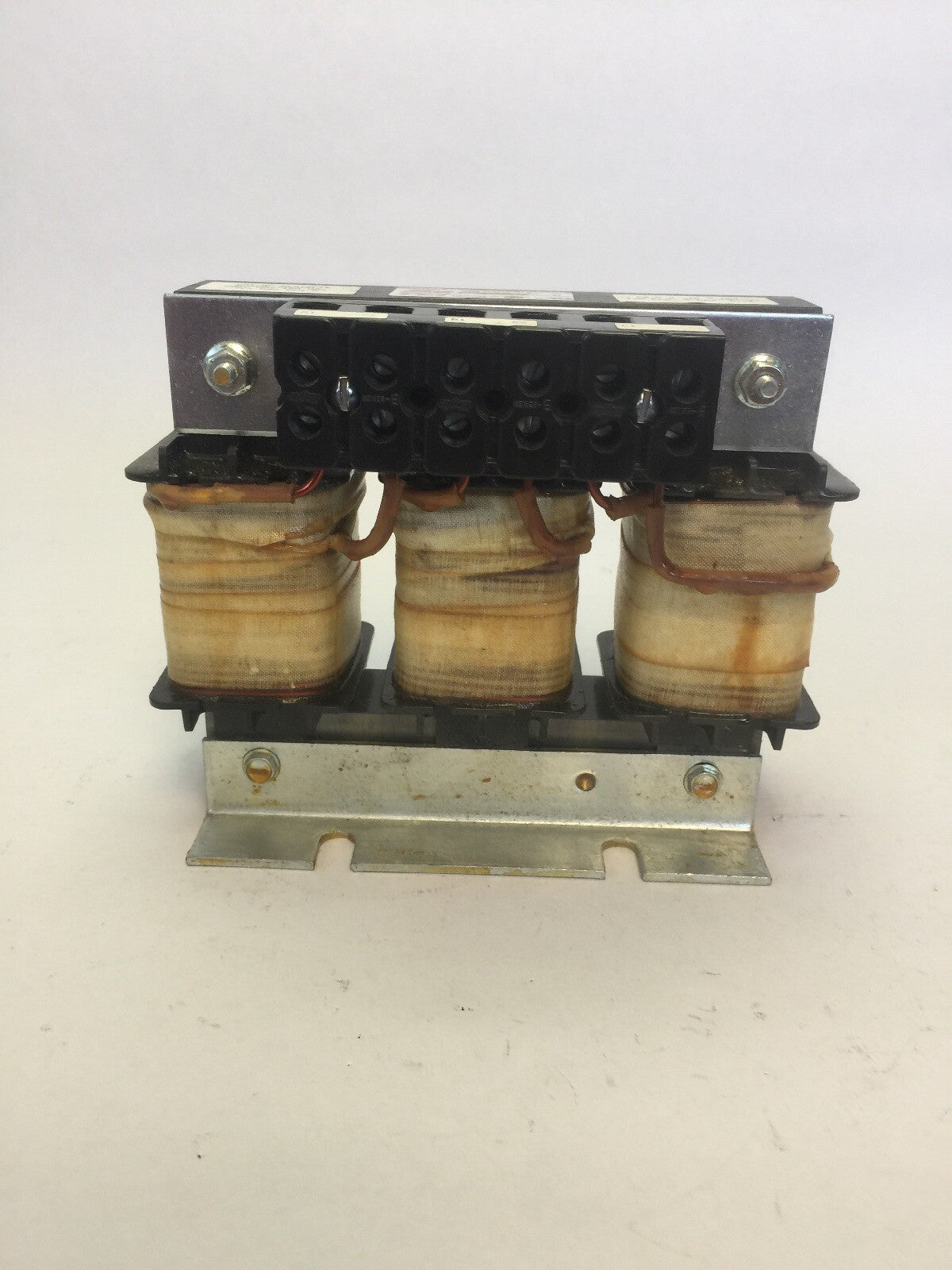 TCI KLR18CTB THREE PHASE LINE REACTOR 600V 60HZ 18A 3PH 24.0V. IZ @ 18A 4