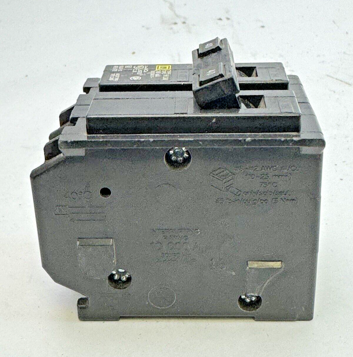 SQUARE D **LOT OF 8** HOM240 - CIRCUIT BREAKERS - 2 POLE/ 40 A/ 240 VAC7