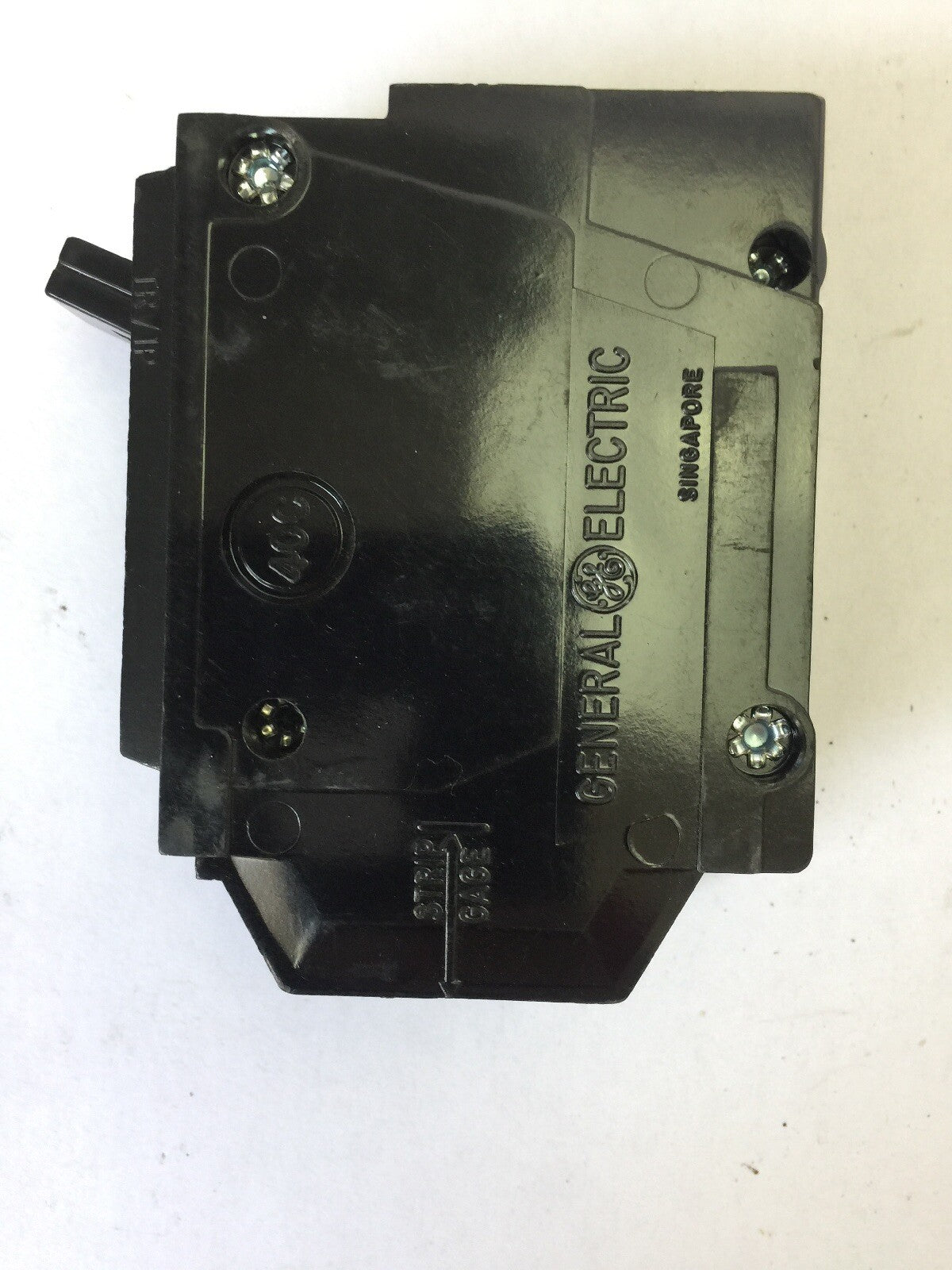 GE THQL1120 CIRCUIT BREAKER 20 AMP 120/240VAC 1 POLE  (LOT OF 4)2