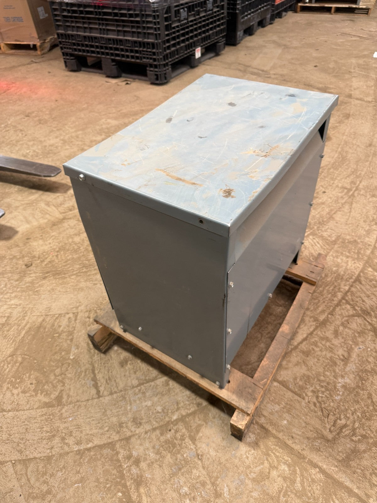 SQUARE D 30T6H 3PHASE INSULATED TRANSFORMER 30KVA H.V. 480 36A L.V. 240 72A3