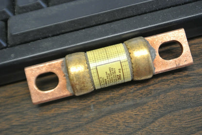 BUSSMANN / TRON KAB40 RECTIFIER FUSE / 250V / 40A / NEW SURPLUS / EACH3