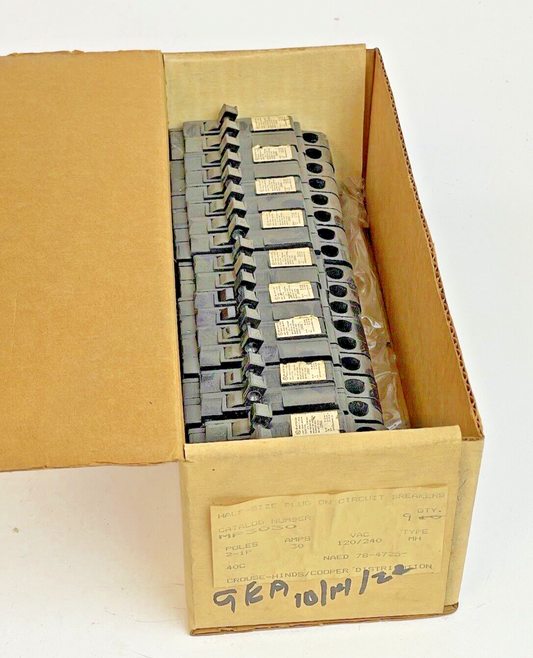 CROUSE-HINDS *BOX OF 9*-MP3030- 2-1 POLE,30 A, 240 VAC HALF-SIZE CIRCUIT BREAKER0