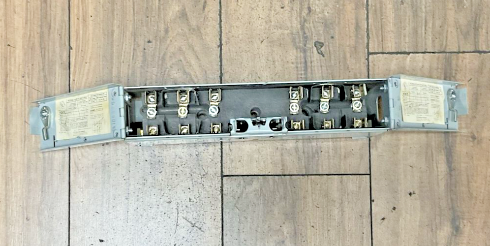 ITE V2A3211 TWIN PANELBOARD SWITCH 3POLE 3PH 30A 240V6