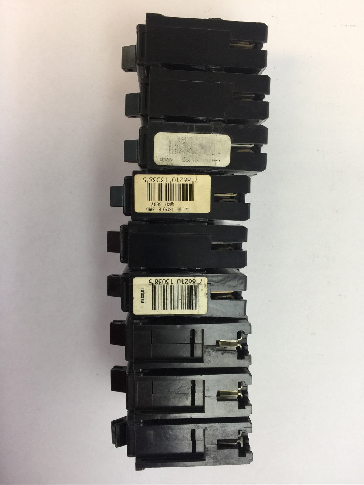 T&B/SYLVANIA/CHALLENGER C-120 CIRCUIT BREAKER 20A 1POLE 120/240VAC (LOT OF 9)2