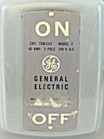 GE - TGN3322 MODEL 2 - SAFETY SWITCH - 60A/ 240VAC/ 3 POLE/ TYPE 12