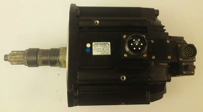 YASKAWA SGMDH-45A2B-YR15 AC SERVO MOTOR, 4500W, 200V, 32.4A, 28.4Nm,UTSAE-B17BBF3