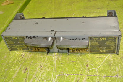 I-T-E V7A3211 - SAFETY SWITCH / TWIN PANELBOARD SWITCH - 240V, 30A, 3-POLE3