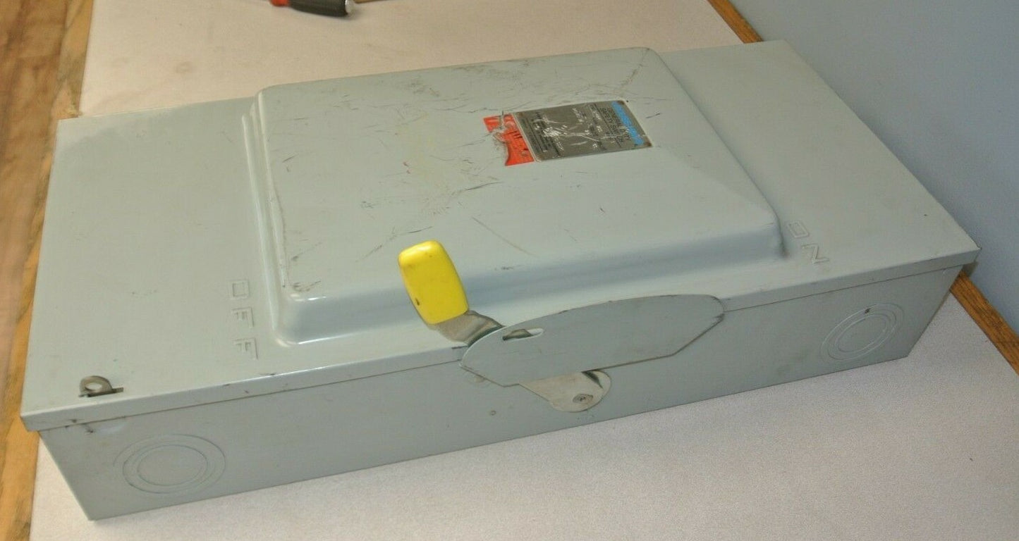 CROUSE-HINDS GH424N GENERAL DUTY FUSIBLE SAFETY SWITCH / 240V / 200A / 25HP0