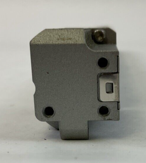 KEYENCE SLV20H-R RECEIVER LIGHT CURTAIN 24VDC 75mA CLASS 2 VER. 26