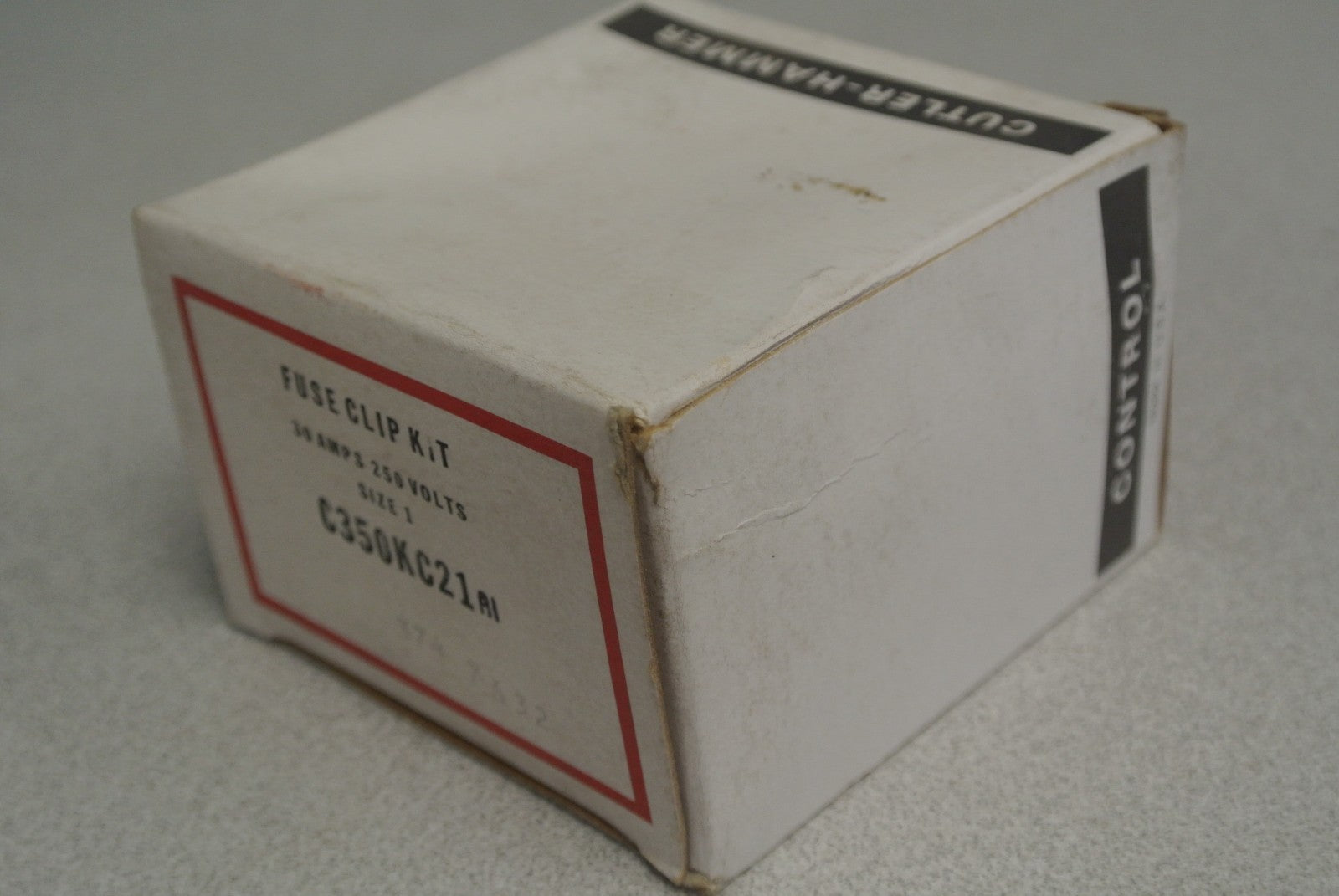 CUTLER-HAMMER C350KC21 FUSE CLIP KIT / 30A / 250V / SIZE 1 / NEW SURPLUS5