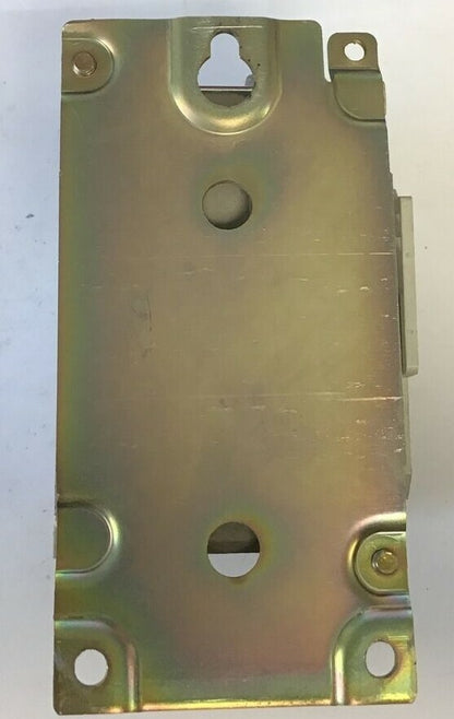 CUTLER HAMMER CONTACTOR CN15DN3 NEMA SIZE 1 SERIES B1 W/ C320KGS2 AUX CONTACT4