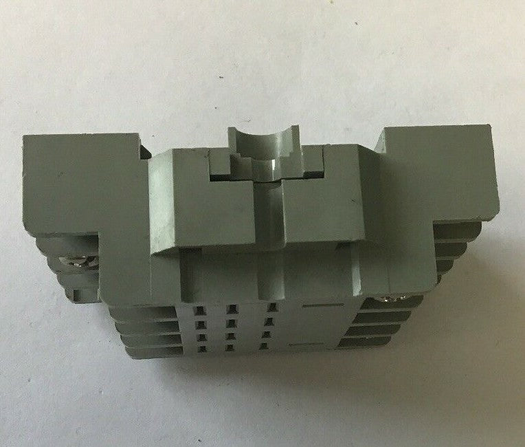 IDEC SH4B-05 RELAY SOCKET BASE 10A 300V***(LOTOF9)*** 3