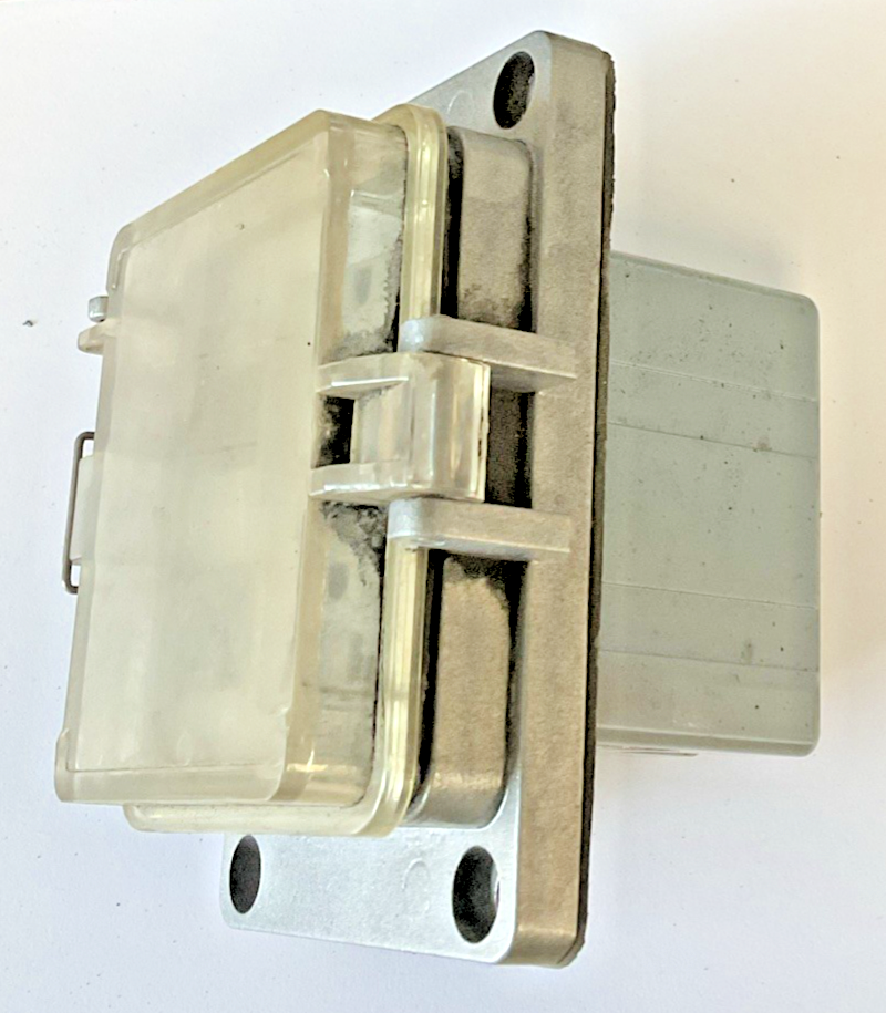 GRACEPORT P-R2-K3RF3 INTERFACE 120VAC 3A GFCI INSIDE-OUTLET6